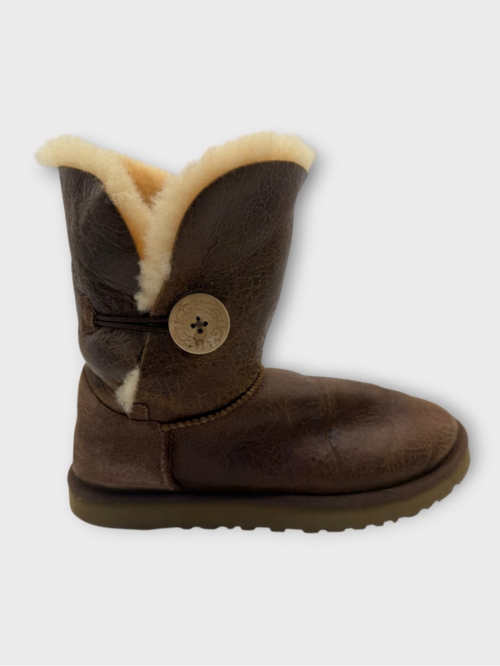 UGG Australia Boots
Women's 8 Bailey Button
1872 Krinkle Chestnut
Brown Leather